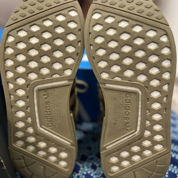 W7 Orbit Green Adidas NMD R1 - Picture 8 of 8